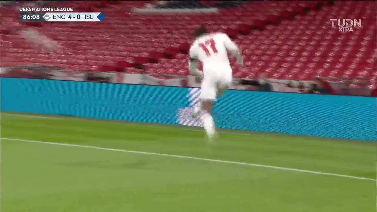 ¡TIRO ATAJADO! disparo por Harry Maguire.