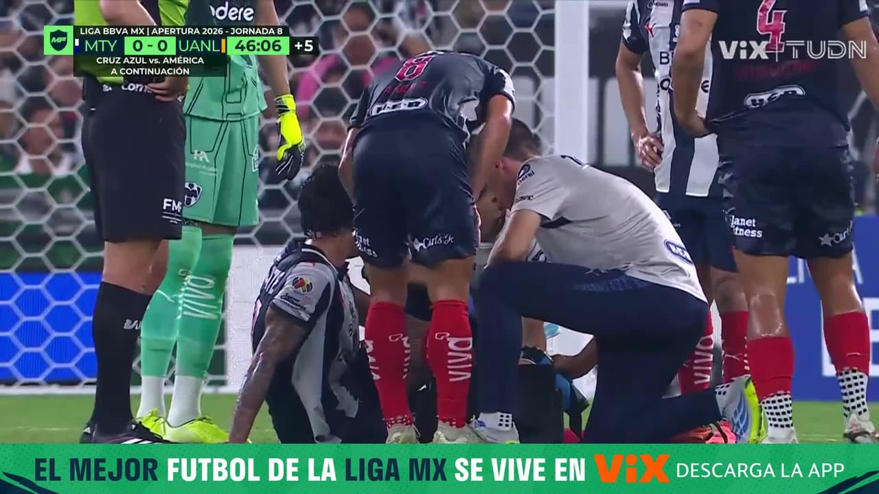 ¿Se lesionó Carlos Salcedo? Momento exacto de la jugada