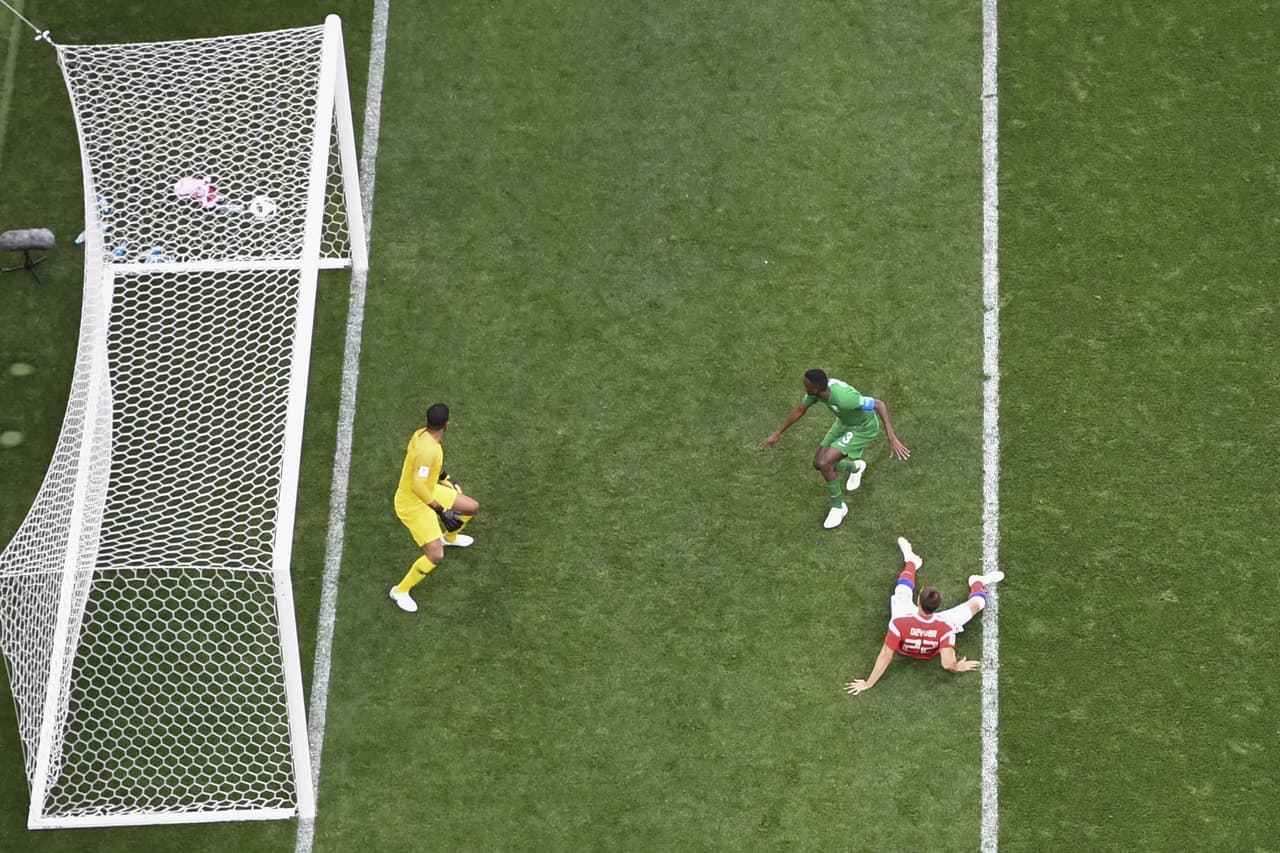 3: Artem Dzyuba al minuto 26 del segundo tiempo. Rusia 3-0 Arabia Saudita.