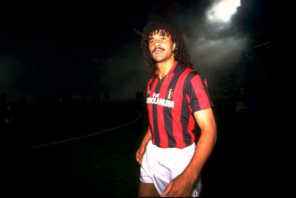 Otro holandés aparece en la lista, Rudd Gullit inmortalizó su nombre en la historia del Balón de Oro al ganarlo en 1987.