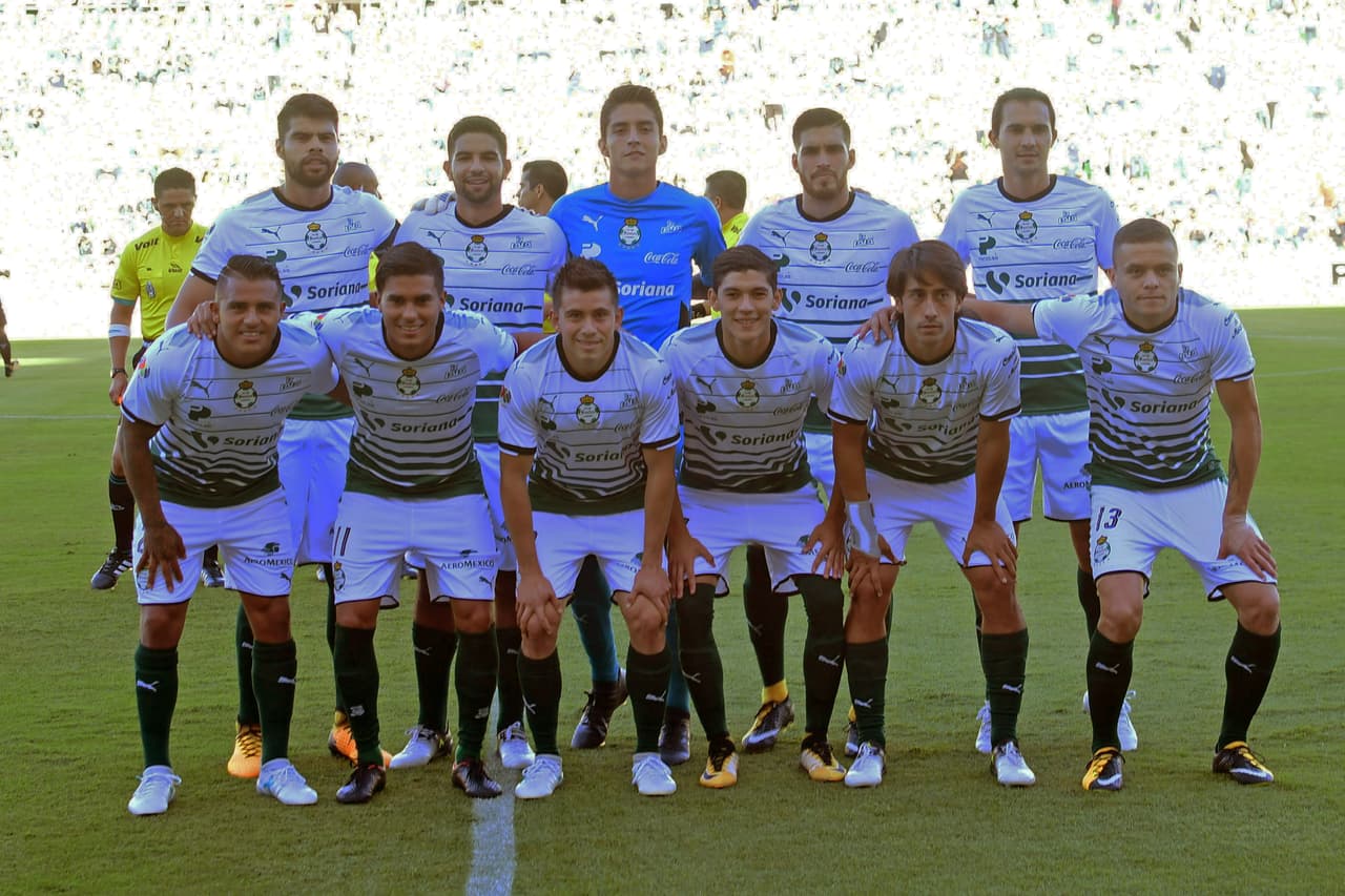 Santos presentó un equipo mucho más experimentado frente a su gente en el Territorio santos Modelo.