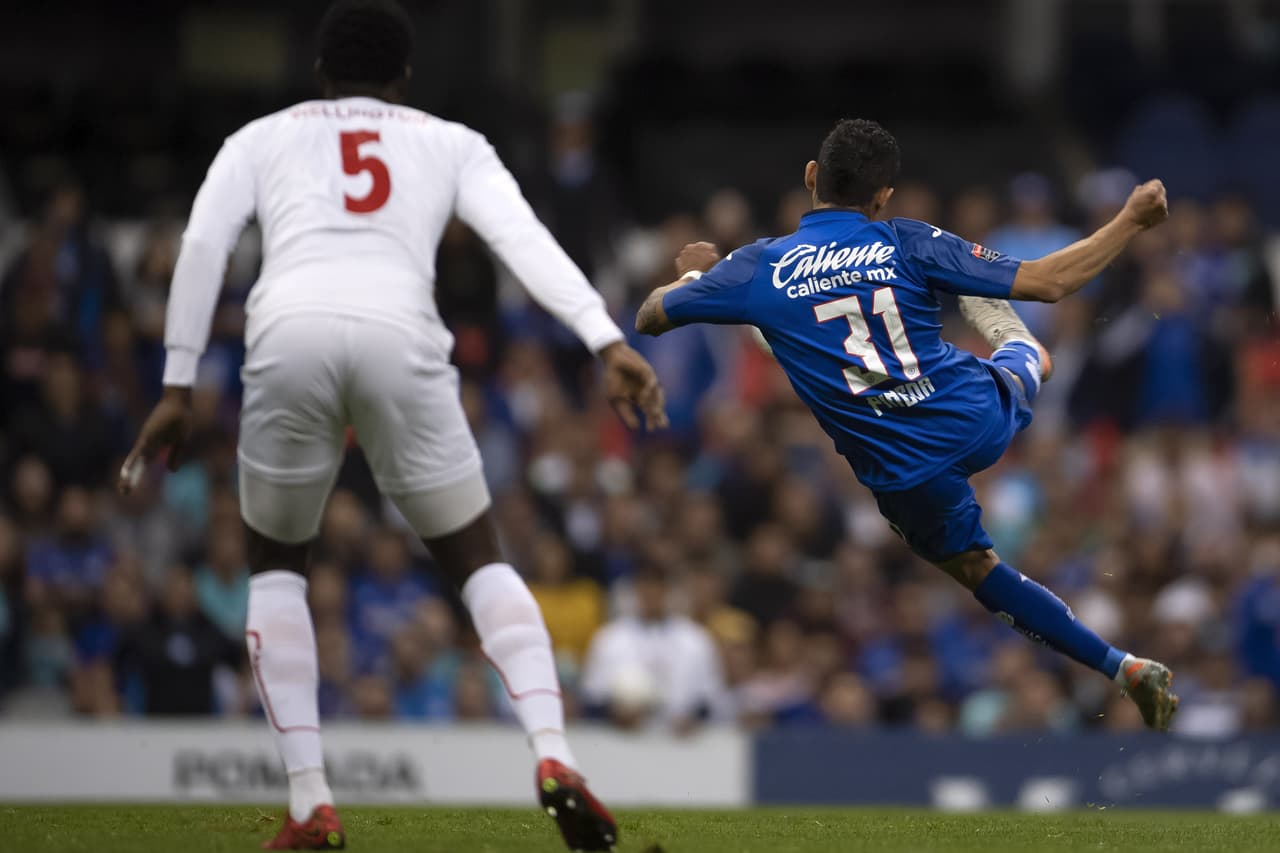 El primer gol del partido cayó al 22’, por conducto de Orbelín Pineda.