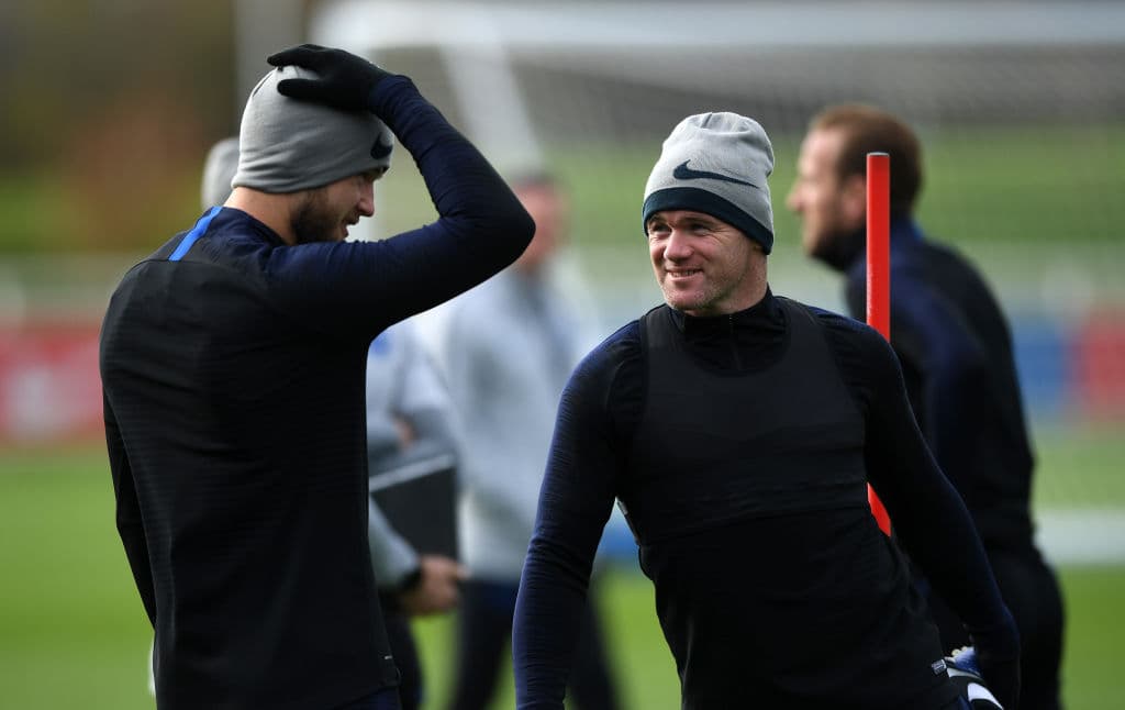 Así es como en medio de la alegría, la exigencia y la nostalgia, Wayne Rooney vivió su último entrenamiento como jugador de Inglaterra.