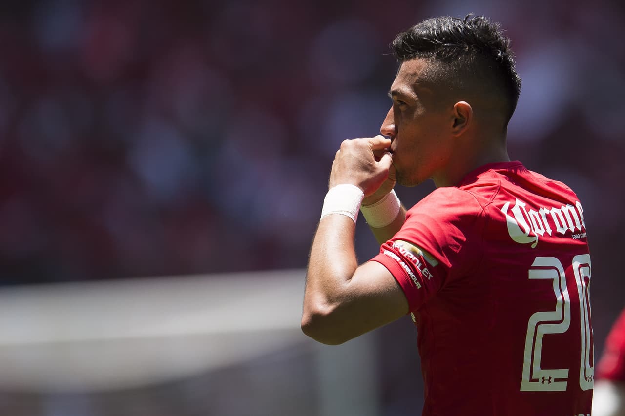 A pesar del descalabro en la final del Clausura 2018, Toluca ya está negociando con Fernando Uribe para renovar su contrato por lo menos por un año más.