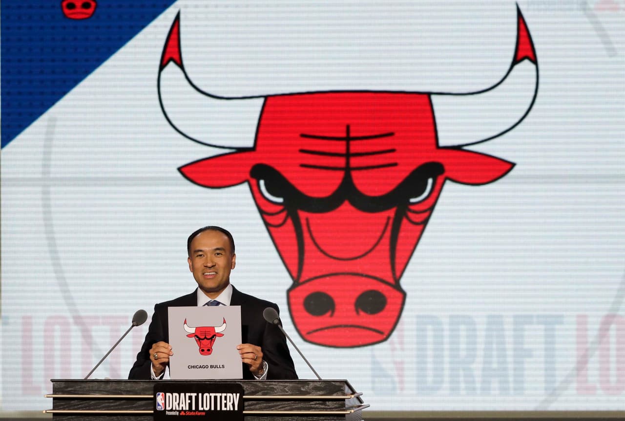 23. Chicago Bulls en NBA, 2.6 billones de dólares.