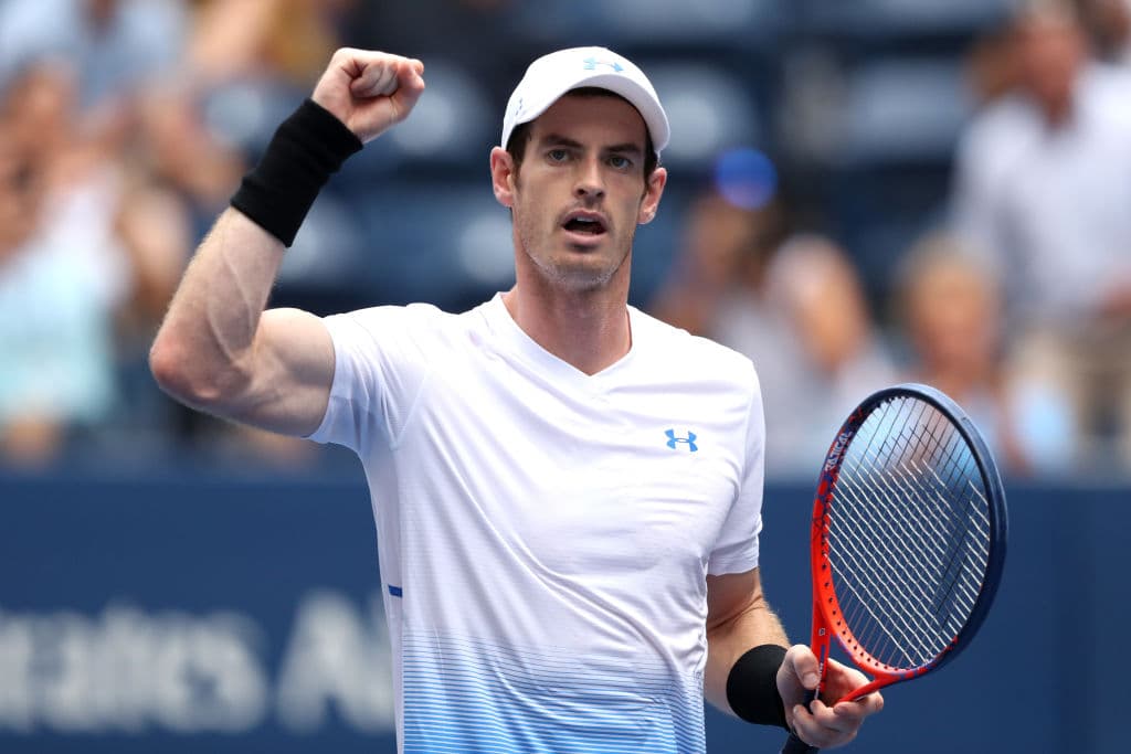 El escocés Andy Murray se encontró con el australiano James Duckworth en la primera ronda. No fue fácil, pero en cuatro sets se deshizo de él, al son de 6-7, 6-3, 7-5 y 6-3.