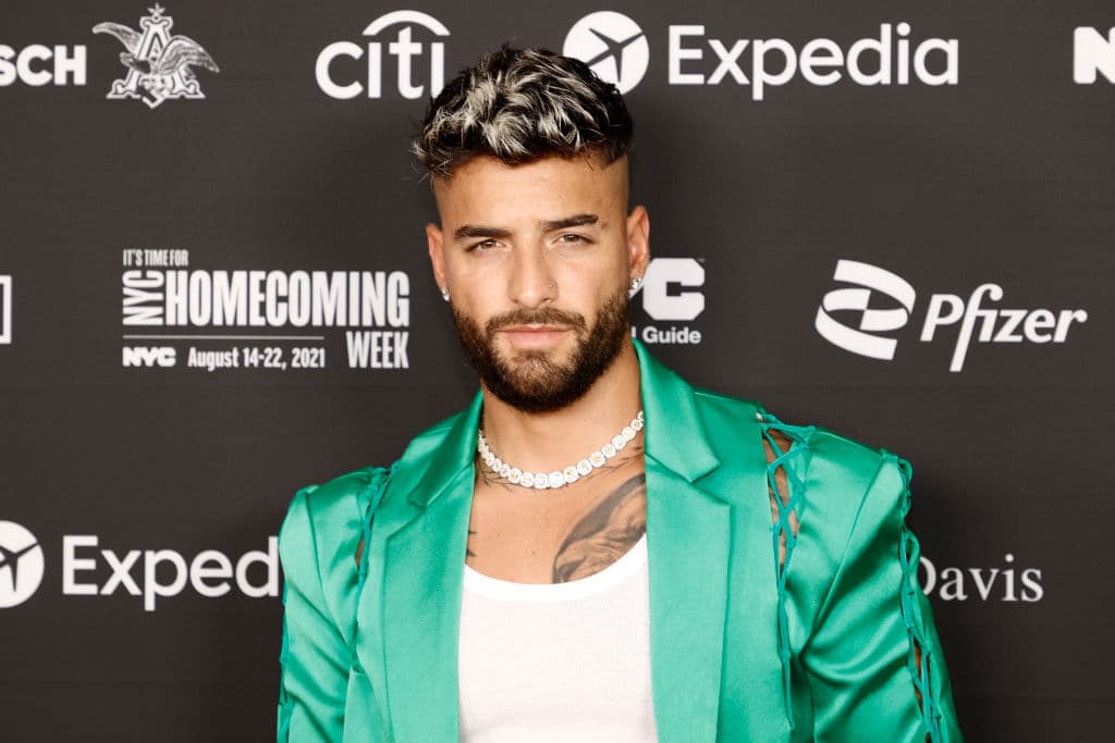 “La conocí por primera vez en el show de Dior, también estaba Kourtney. La gente simplemente empezó a preguntar por eso. No sé cuándo comenzaron a decirle eso a ella”, dijo el intérprete de ‘Miami’.