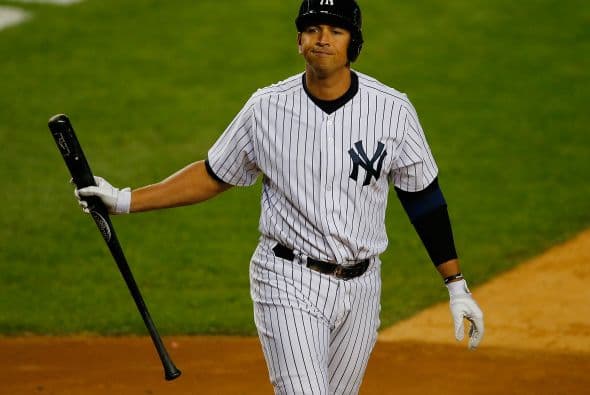 Alex Rodríguez fue otro ícono venido a menos en el 2013. Una investigación periodística en un laboratorio de Miami encontró su nombre como cliente frecuente para ser tratado con sustancias prohibidas. Entre lesiones y argumentos legales se ha logrado mantener en pie, pero su credibilidad quedó por el suelo.