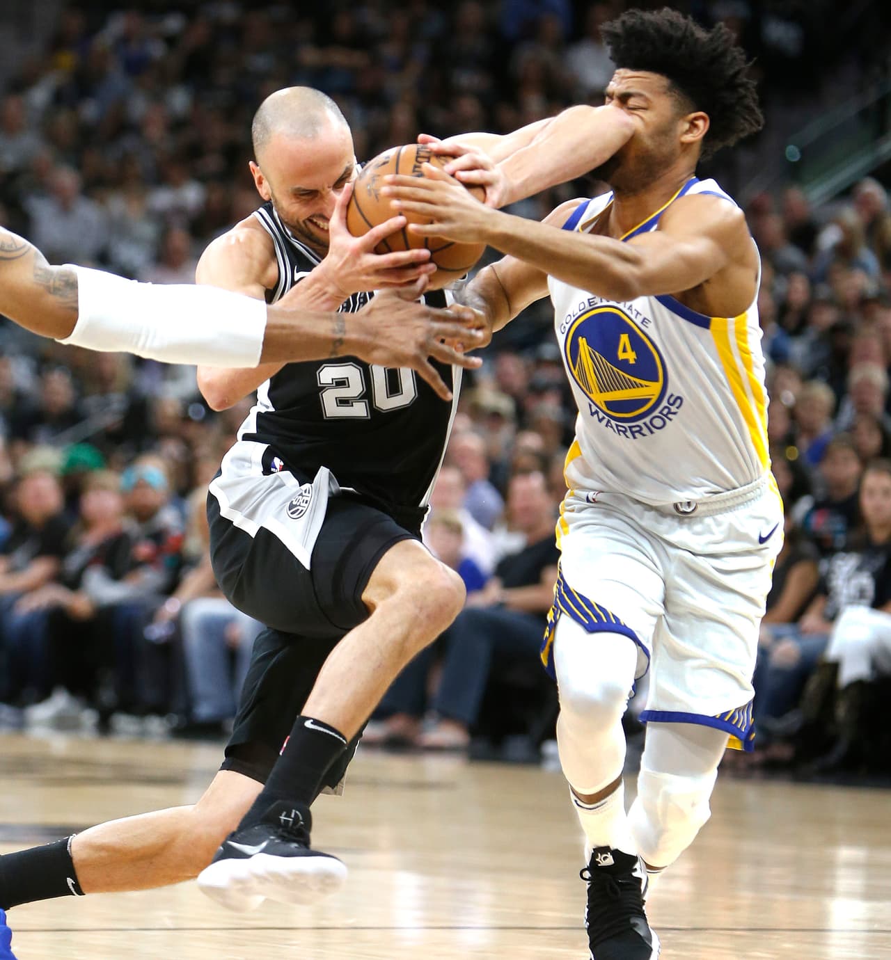 El argentino Manu Ginobili fue una figura sobresaliente en el quinteto de San Antonio, que había sufrido reveces en los tres partidos anteriores.
