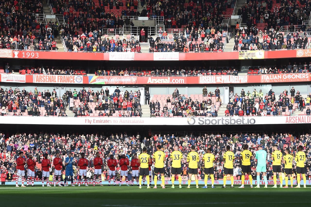 Arsenal se queda con la victoria en casa, tras derrotar 1-0 al Watford durante la onceava Jornada en la Premier League. Emile Smith Rowe anotó el gol del gane al minuto 56, lo que coloca a los 'Gunners' en puestos europeos.