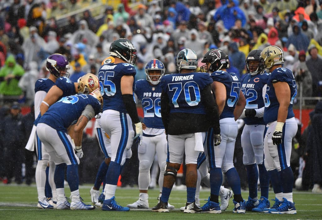 Los oficiales endurecieron su política para marcar castigos, incluso que pudieron ser considerados rigoristas en juegos ordinarios pero, se insiste, es primordial que no haya lesiones.