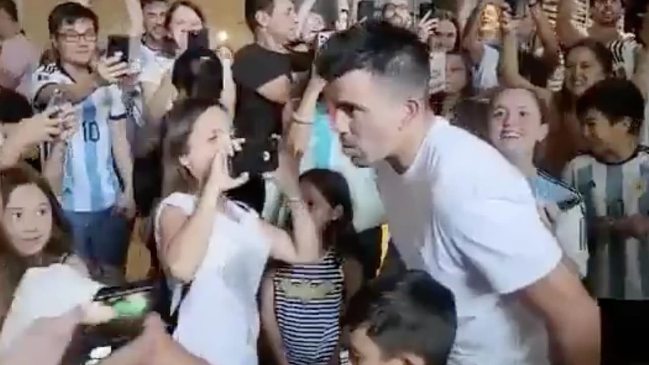 No solo Messi: jugadores de Argentina son homenajeados en sus lugares de origen