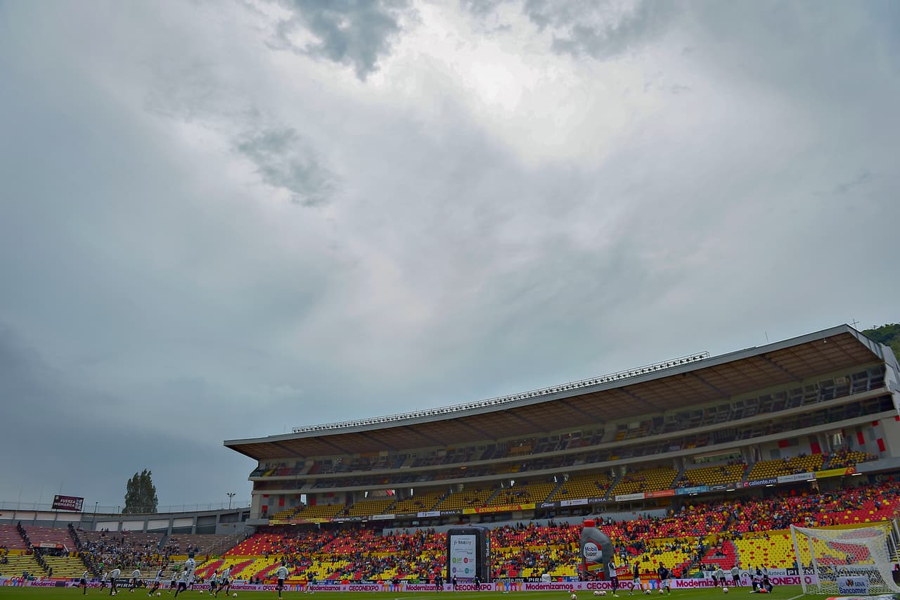 Estadio José María Morelos y Pavón: 26,984 espectadores.