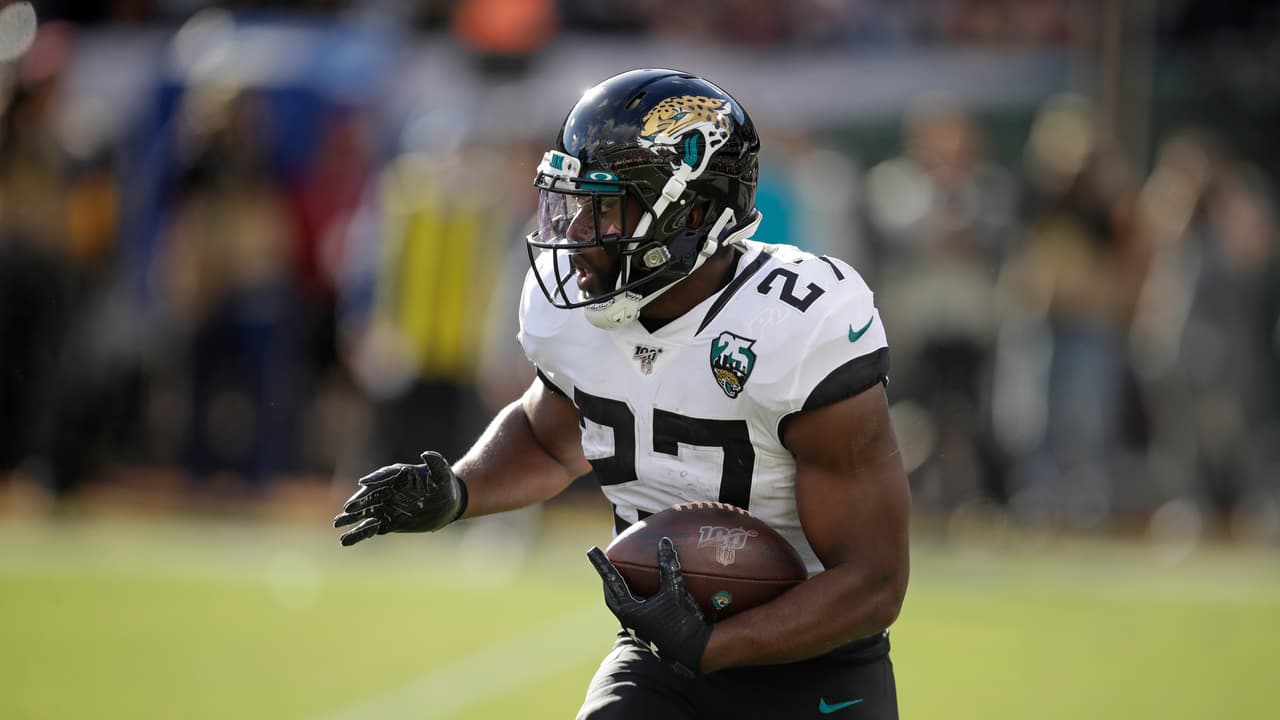 <b>#9 Leonard Fournette</b>, de los Jaguars, cobra un poco más que Lamar, $6.8 millones de dólares anuales.