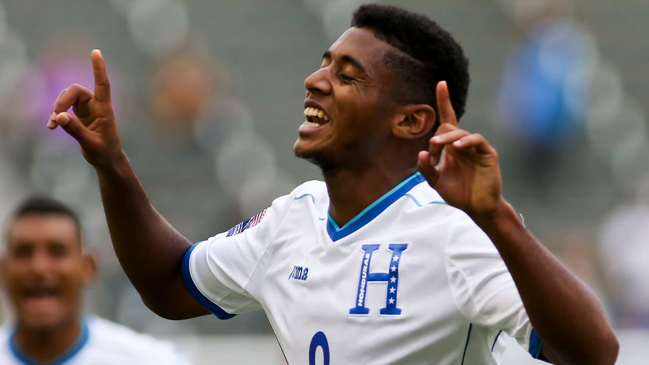 'Choco' Lozano dio positivo a COVID-19 y es baja de Honduras