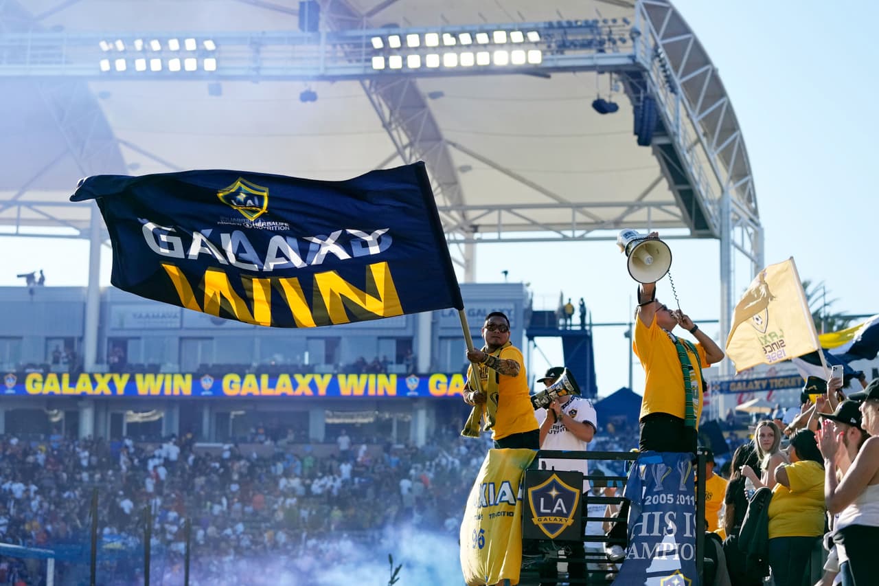 Celebración estridente en el Dignity Health Sports Park, con la victoria de LA Galaxy sobre NYCFC.
<br>