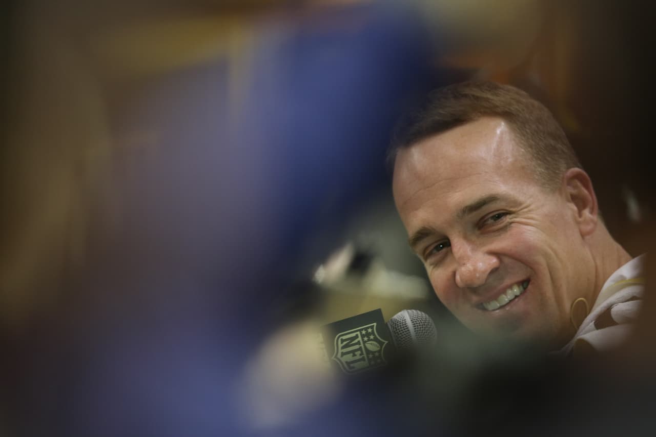 Los jugadores de los Denver Broncos se mostraron relajados durante el Opening Night previo al Super Bowl 50, he aquí sus mejores imágenes.