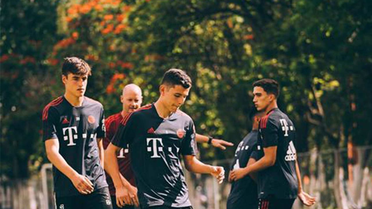 ¿Mexicanos en el Bayern? Dos mexicanos hacen pruebas en el equipo alemán