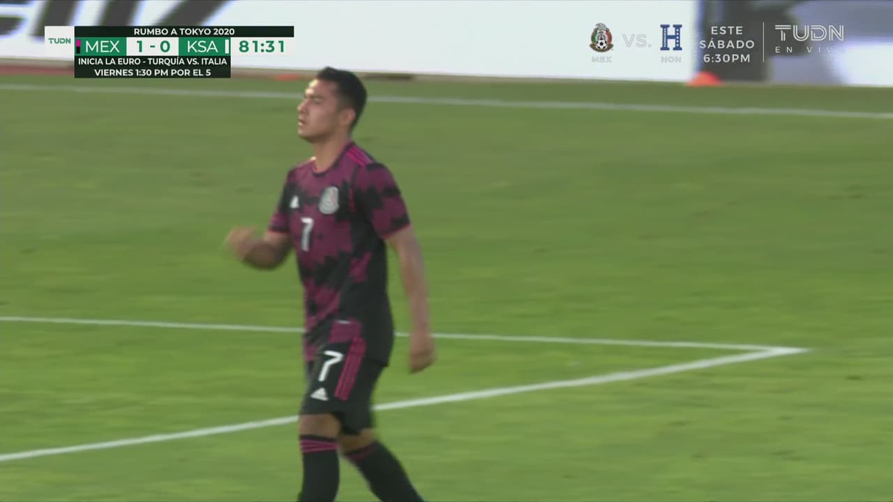 ¡Jairo Torres se queda cerca de anotar el segundo del Tri ante Arabia!