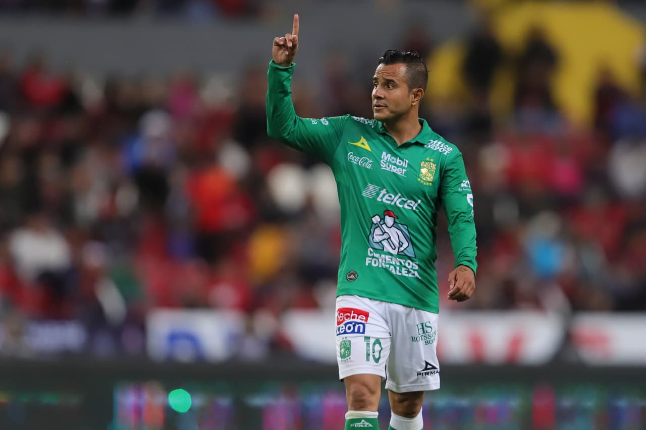 <b>Volante:</b> Luis Montes (León, 77)