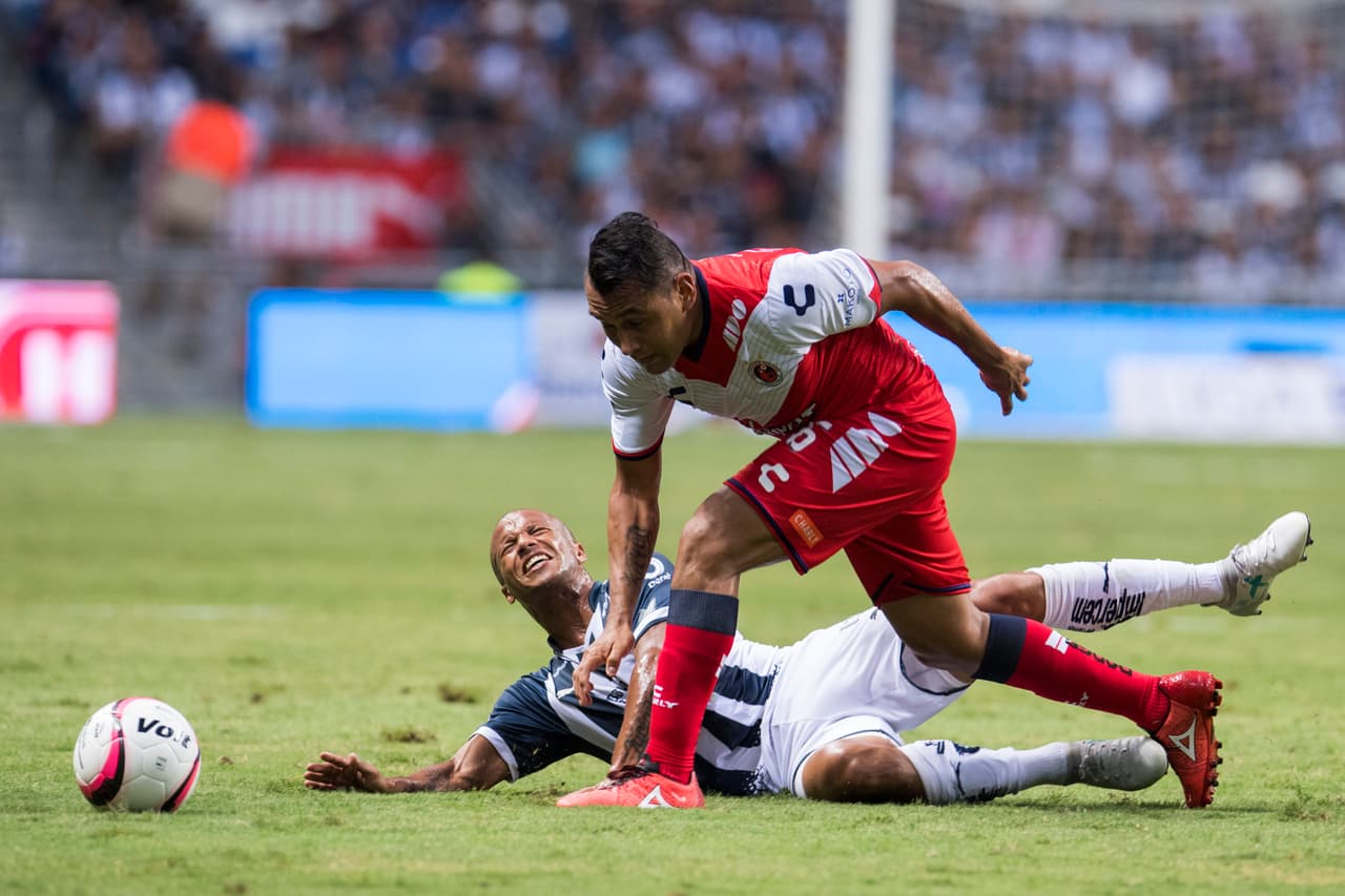 El Veracruz supo echar el cerrojo tras el gol, con Antonio 'Gorilita' Martínez cubriendo a Carlos 'Pato' Sánchez.