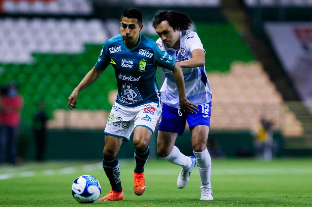 Brayan Angulo marcó a los 81’ el tanto que sentenció al actual campeón del futbol mexicano. León recibirá al Puebla y Cruz Azul hará lo propio con Mazatlán en la J9 del Guard1anes 2021.
