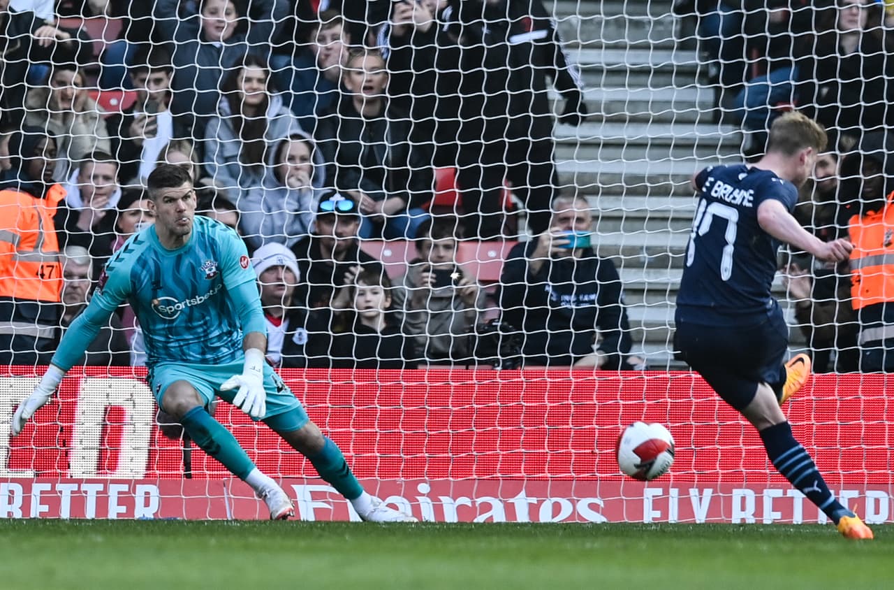 Manchester City goleó al Southampton como visitante (1-4) y selló su pase a las Semifinales, donde se medirá ante el Liverpool.