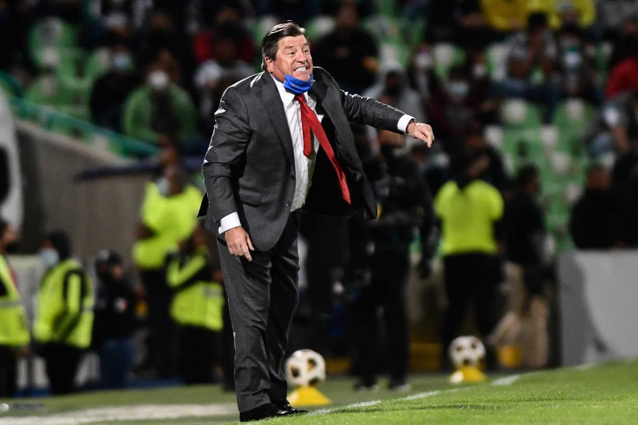 Herrera critica a Tigres por falta de concentración ante Santos