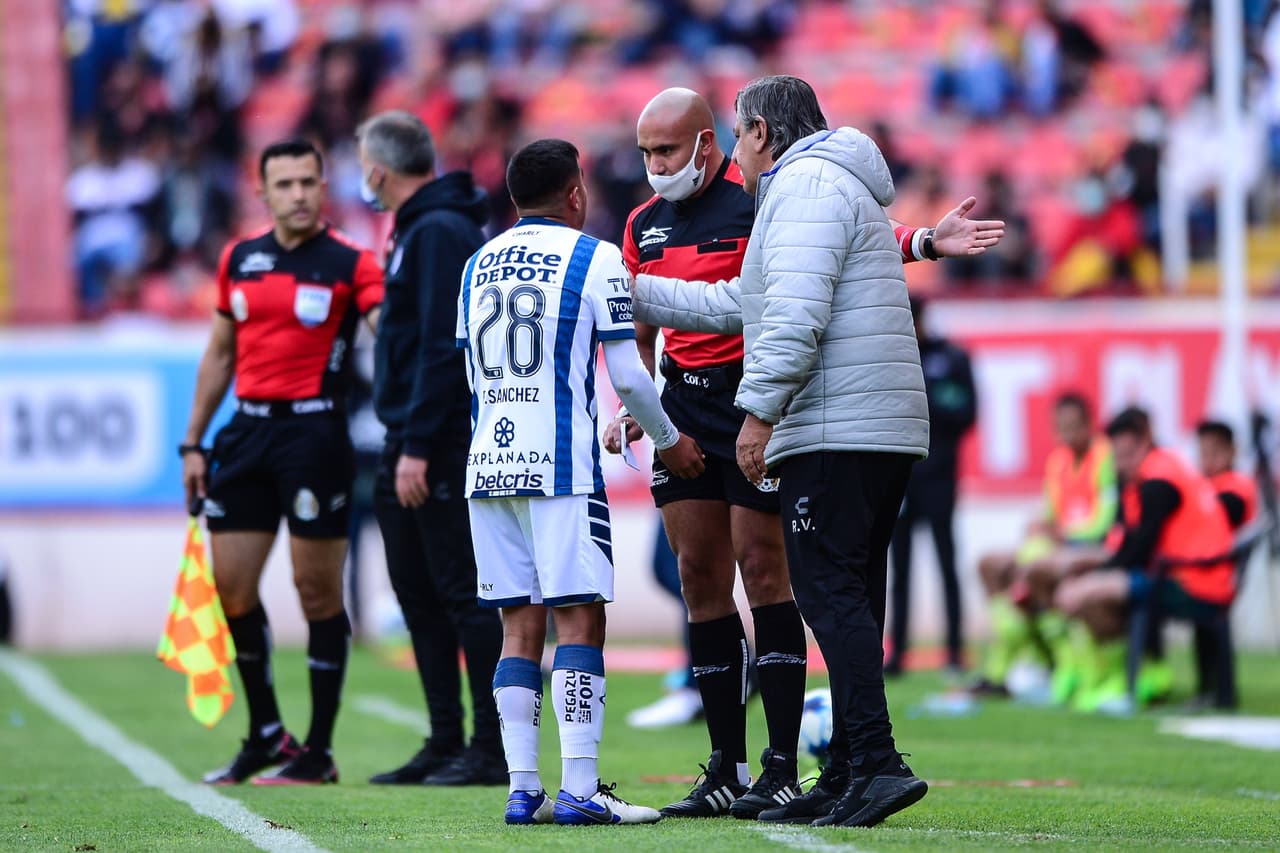 Pachuca controla el partido de principio a fin y pasan por encima de los Hidrorayos con una goleada de 1-3.
