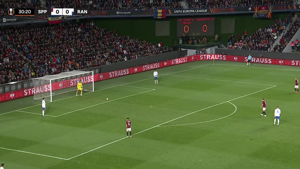 ¡TIRO ATAJADO! disparo por Qazim Laçi.