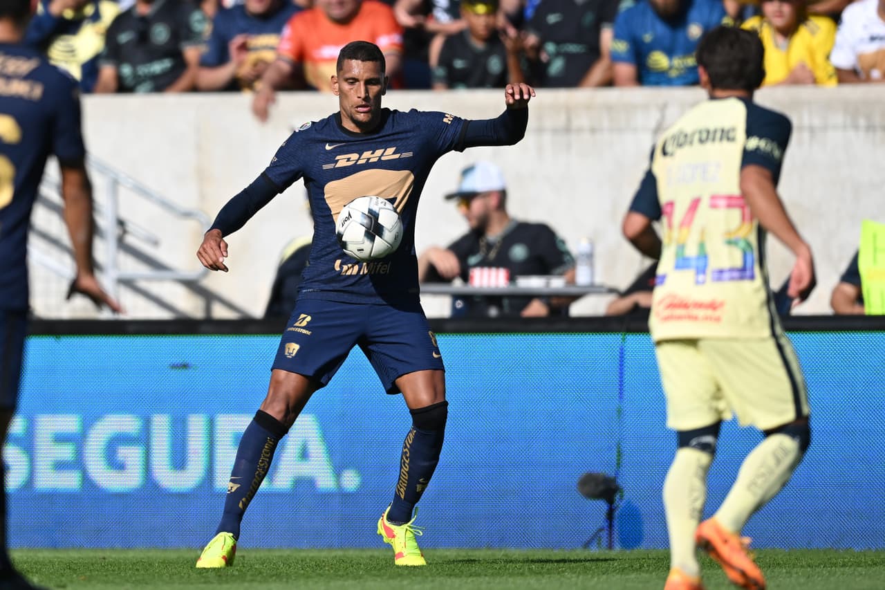 Pumas se impuso al América en partido amistoso con una gran actuación de Juan Ignacio Dinenno, quien hizo un doblete.