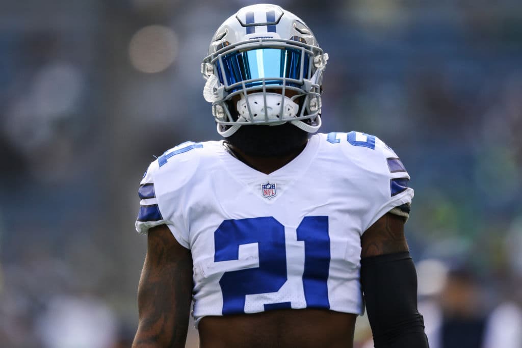 Ezekiel Elliott tuvo una tarde destacada para la causa de los Cowboys. El estelar acarreador de balón de los de la estrella solitaria acabó con 127 yardas en 16 acarreos, pero sin anotaciones.