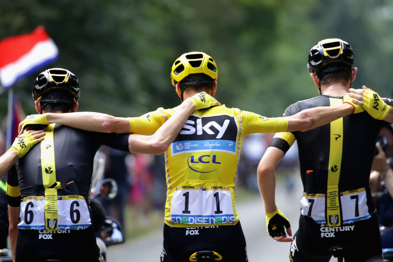 La despedida del Team Sky para 2019 deja un vacío grande pero también brillantes postales de un poderoso equipo, el 'Real Madrid' del Tour de Francia.