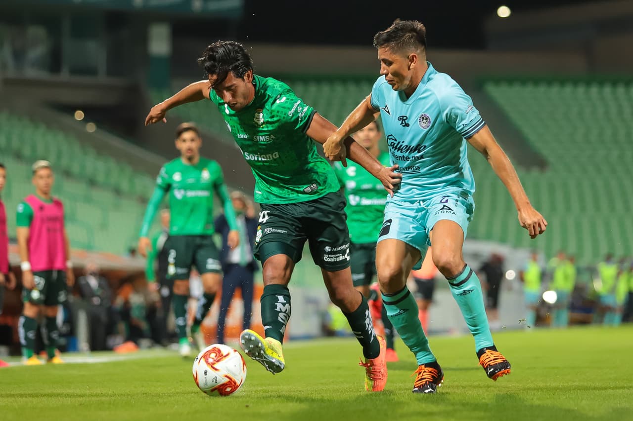 Con goles de Fernando Gorriarán, Josecarlos van Rankin y doblete de Hugo Rodríguez, Los Guerreros aplasstan a Mazatlán en casa.