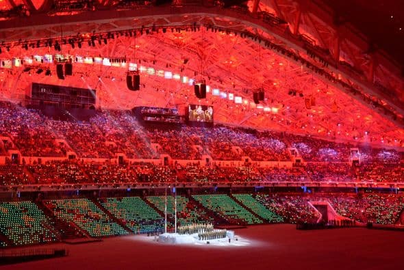 Otros tres mil millones de telespectadores pudieron seguir el acto desde sus propias casas.