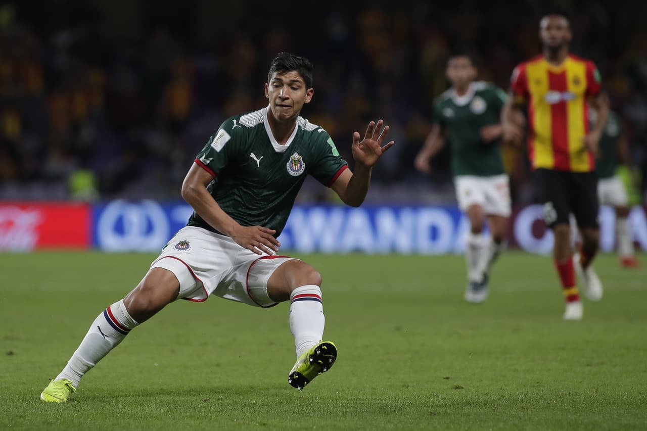 Ángel Zaldívar Caviedes es un futbolista que juega como delantero, su actual equipo es el Club de Fútbol Monterrey de la Liga MX.