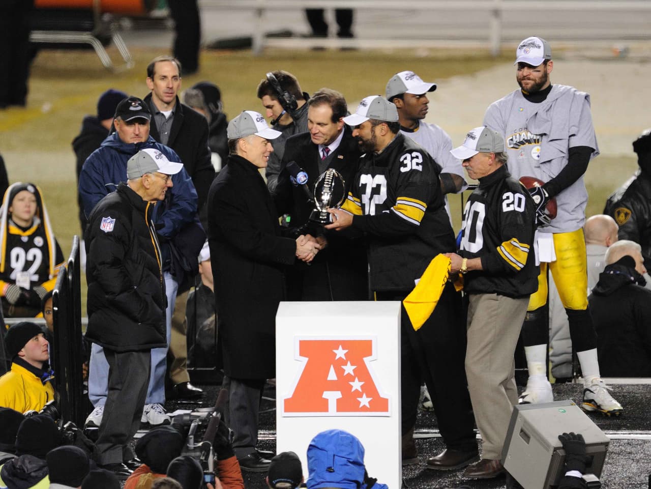 Con el triunfo, los Patriots clasificaron a su Juego por el Campeonato de la AFC por ocasión 12 en su historia, con lo que se colocaron en solitario en el cuarto lugar de todos los tiempos en Campeonatos de Conferencia. Solo los Pittsburgh Steelers (15), San Francisco 49ers (15) y Dallas Cowboys (14) tienen más apariciones.