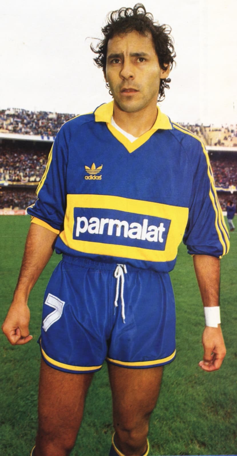 Gustavo Neffa (Paraguay) - en la Copa América el protagonista es el delantero de la Albirroja que anotó un gol en la edición de 1989 en el triunfo de su país por 3-0 sobre Venezuela. Tenía 17 años y 314 días.