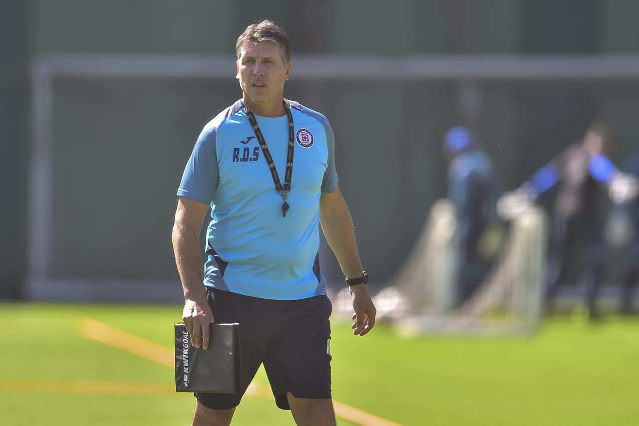 Siboldi: "Tenemos seis escenarios para cuando podamos entrenar"