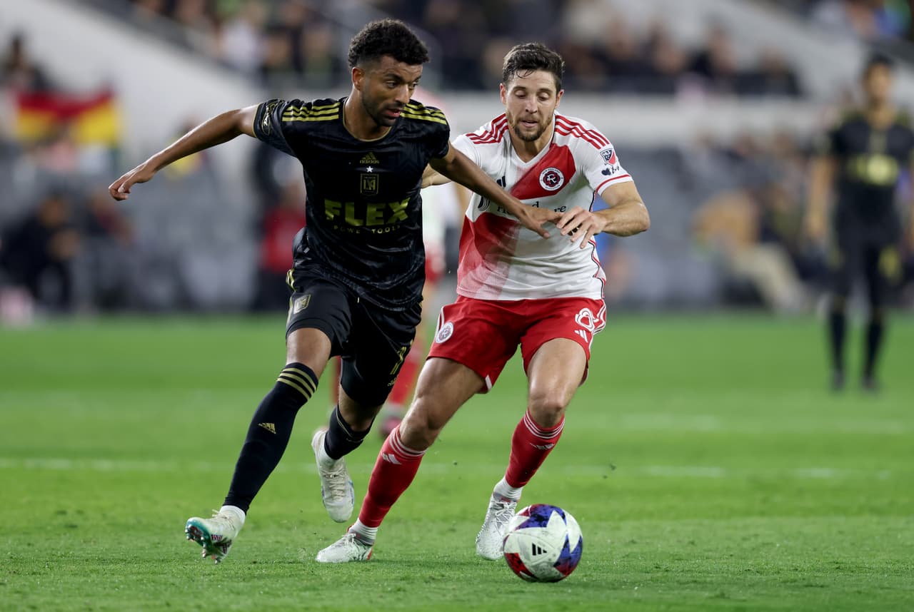 Mediocampista - TIMOTHY TILLMAN (LAFC)
<br>