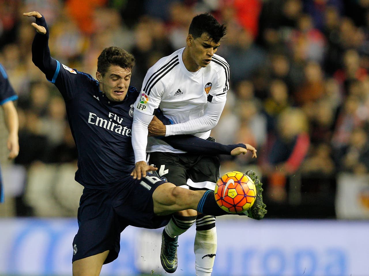 Kovacic le jugaría en contra al Real Madrid, el joven jugador se haría expulsar al minuto 68.