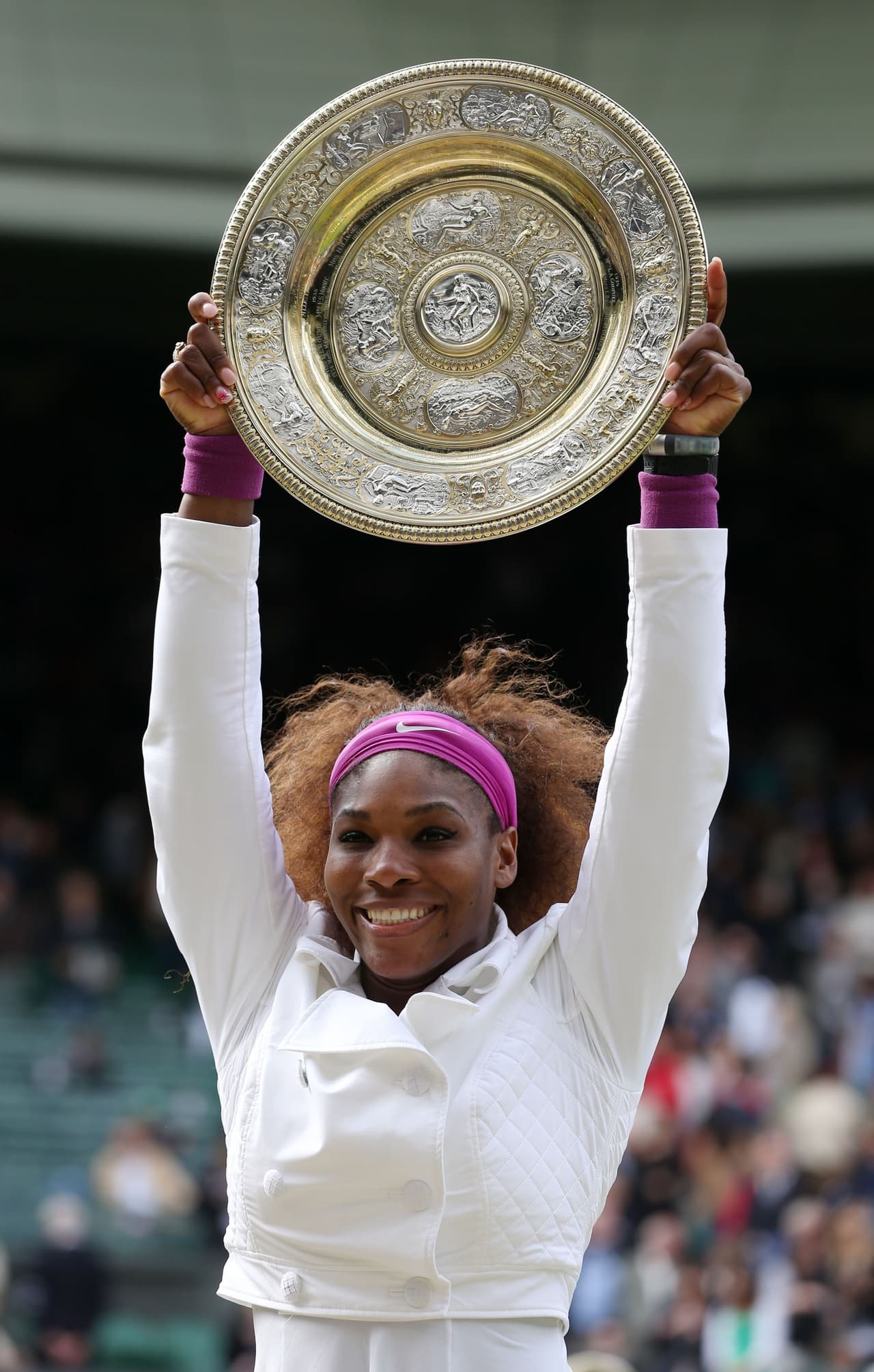 Tuvo que esperar dos años para volver a ganar un torneo de Grand Slam y de nuevo en Wimbledon de 2012 se impuso contra la polaca Agniezka Radwanska.6-1, 5-7, 6-2.
