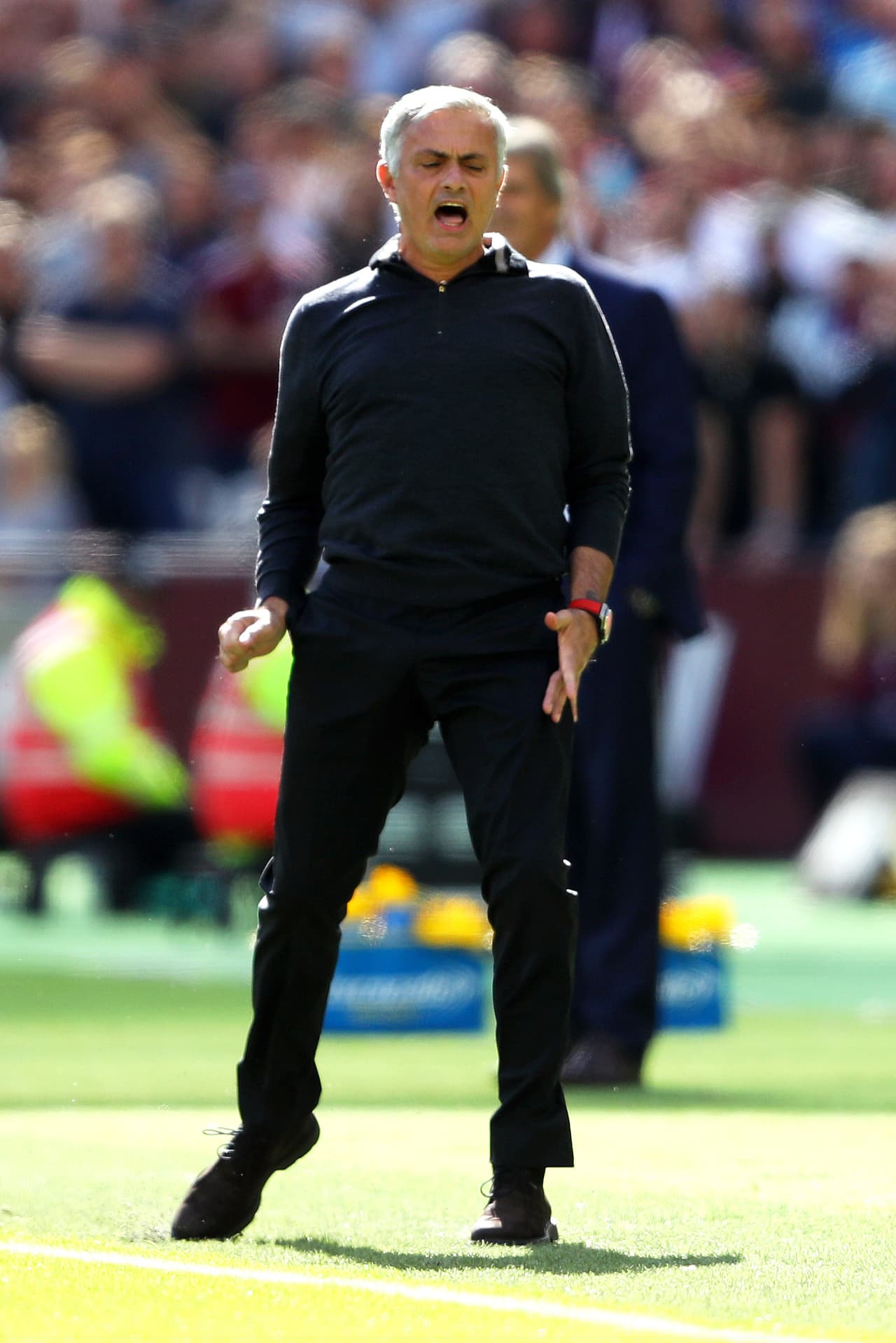 Se sacudió y ya pensaba en cómo conseguir el empate. La euforia también se apoderaba de él en algunos pasajes del partido.