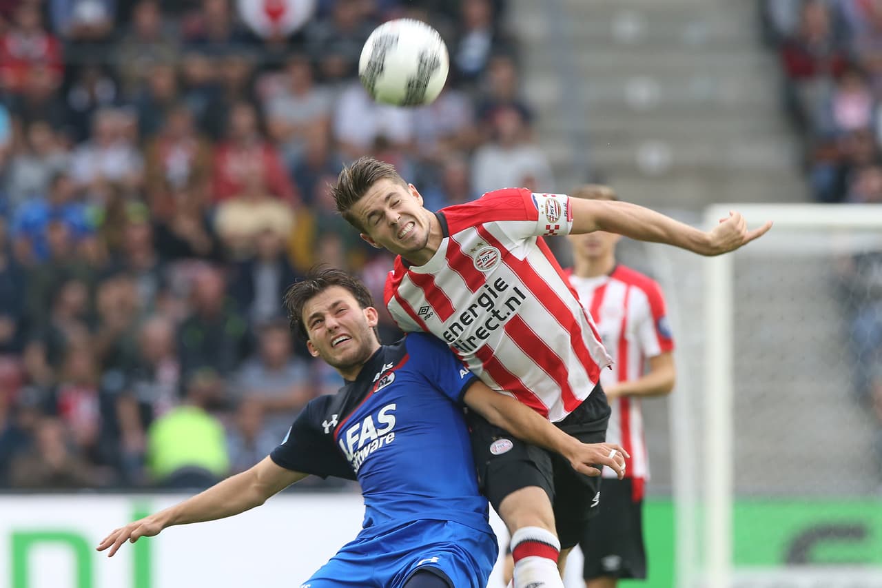 PSV Eindhoven empezó a mostrar su mejor versión para no comenzar con derrota frente a su público.