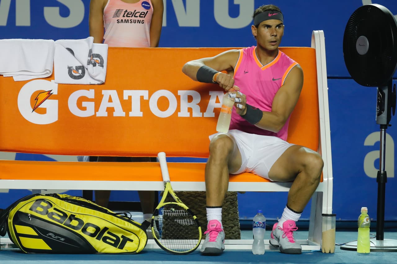 Aunque era imposible no sucumbir ante las inclemencias del clima, básicamente una humedad superior al 60 por ciento que le empapó la ropa sobremanera.