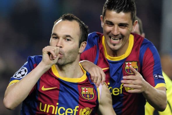 Con sólo un minuto jugado, Andrés Iniesta abrió el marcador.