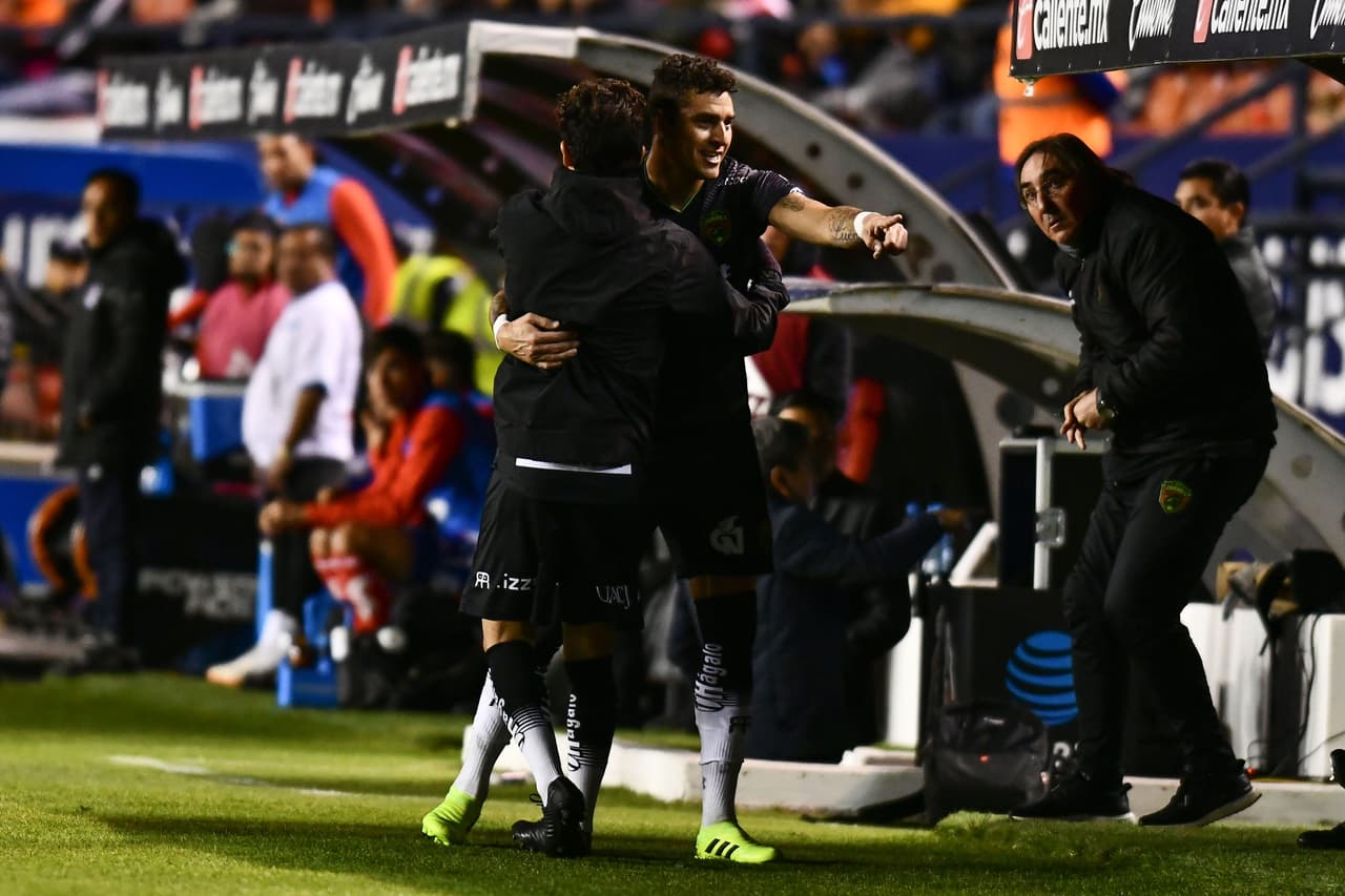 Con goles de Bruno Romo, Flavio Santos y Darío Lezcano, Bravos golea en San Luis y se queda con los tres puntos.
