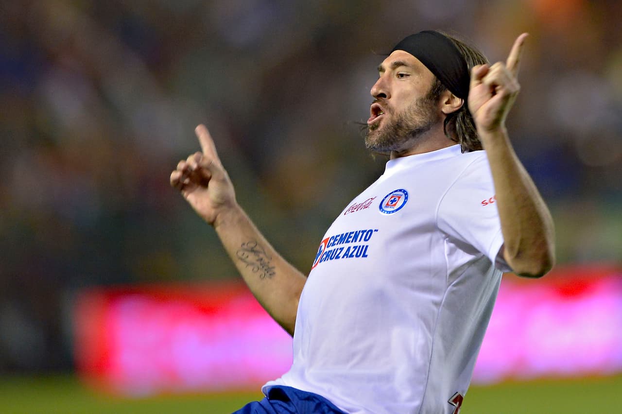 La marca de victorias seguidas fue impuesta en el Clausura 2014 con 8 victorias seguidas.