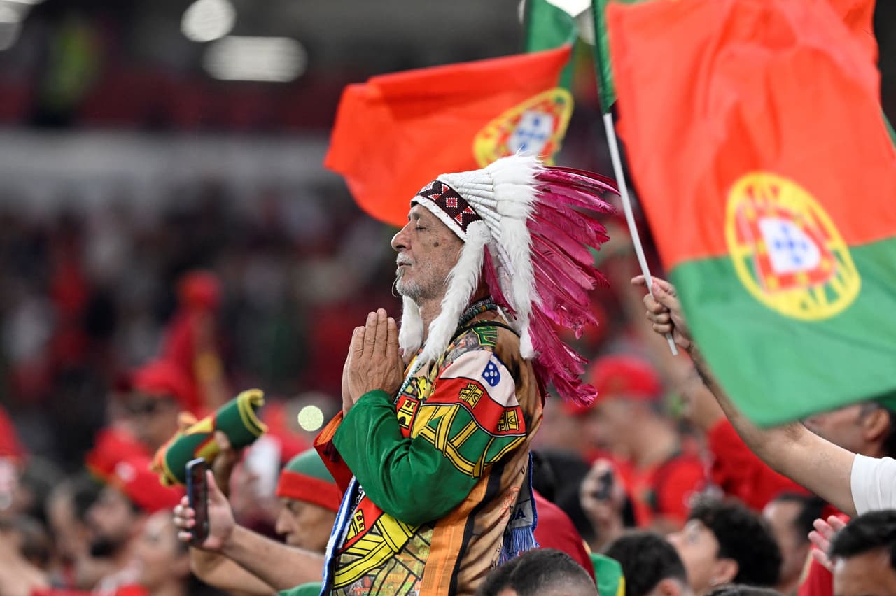 Marruecos derrotó 1-0 a Portugal con gol de Youssef En-Nesyri en el Estadio Al Thumama para convertirse en la primera selección africana en Semifinales en una Copa del Mundo.