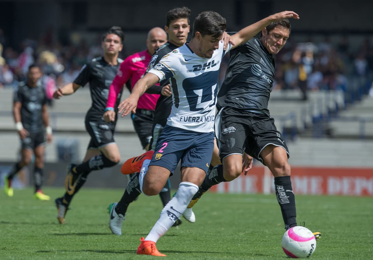 Fuera de Nicolás Castillo que lleva 5 goles en el presente torneo, Abraham González (defensor) es el único jugador que ha marcado más de 1 gol en la competición.